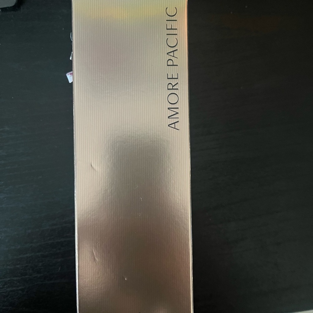 Amore Pacific Skincare Box - Gold